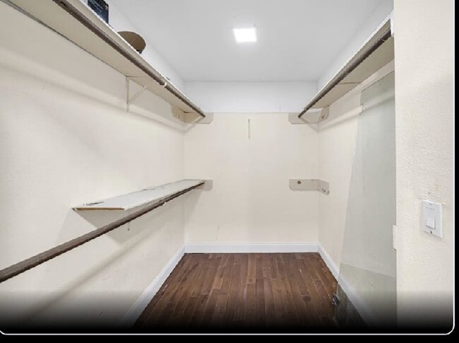 Building Photo - 13014 Skymeadow Dr