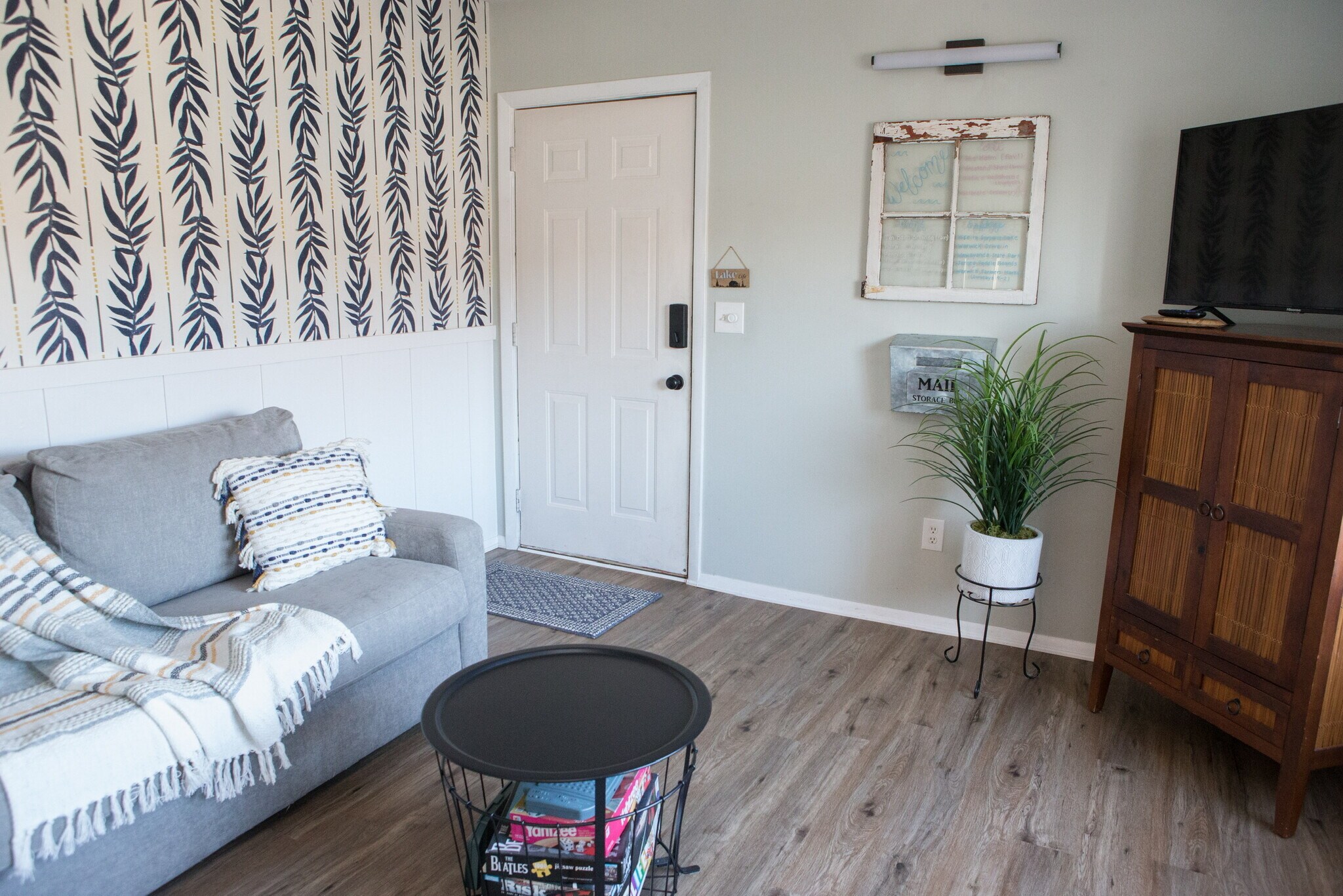 Building Photo - 636 Jersey Ave