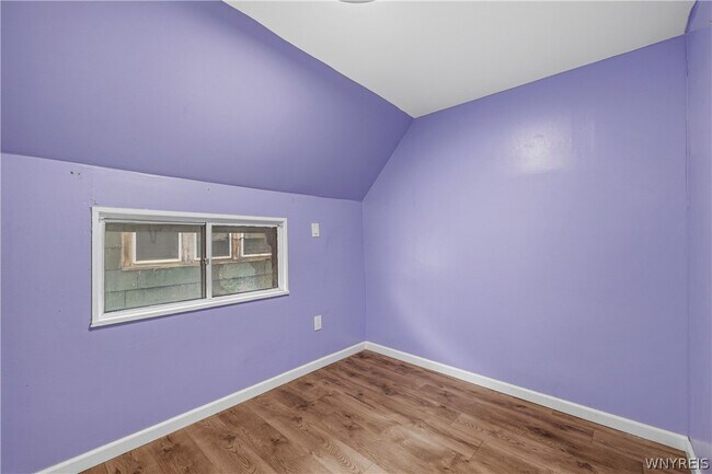 Building Photo - 25 Parkridge Ave