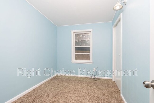 Building Photo - 5847 Forrest Rd