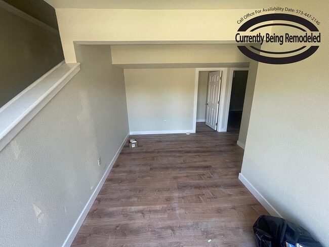 Building Photo - 319 West Blvd N