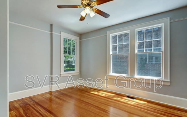 Building Photo - 1758 Greenwood Ave