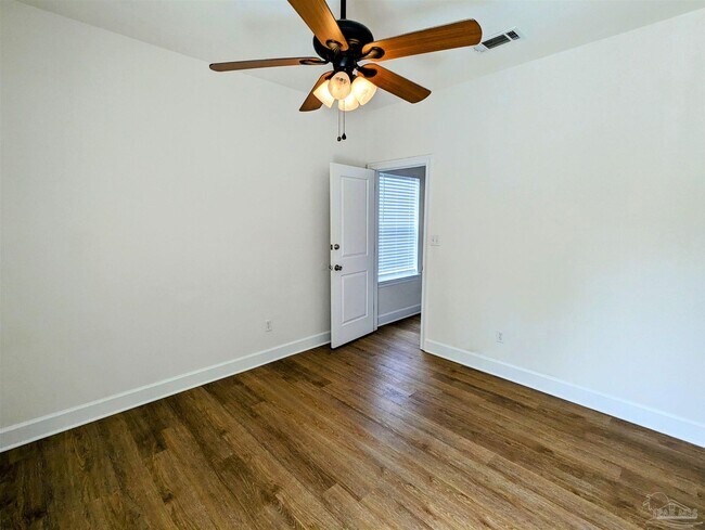 Building Photo - 811 N Tarragona St