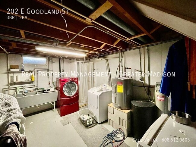 Building Photo - 202 E Goodland St
