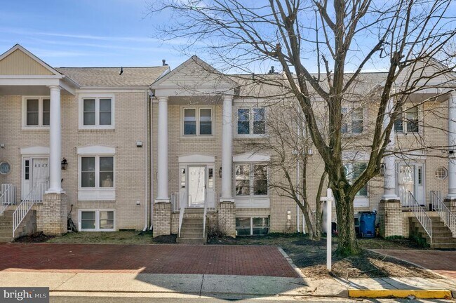 Building Photo - 8505 Jeffersonian Ct