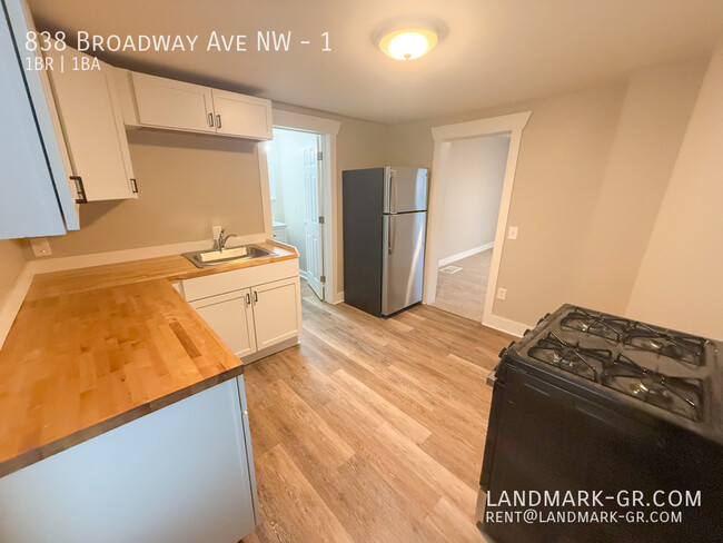 Primary Photo - Updated 1-Bed, 1-Bath – First Month Rent $...