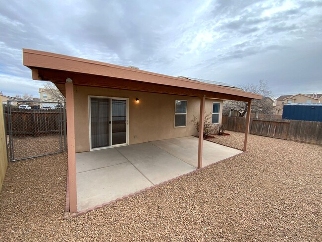 Building Photo - 3 Bedroom Single Story Home Available Near...