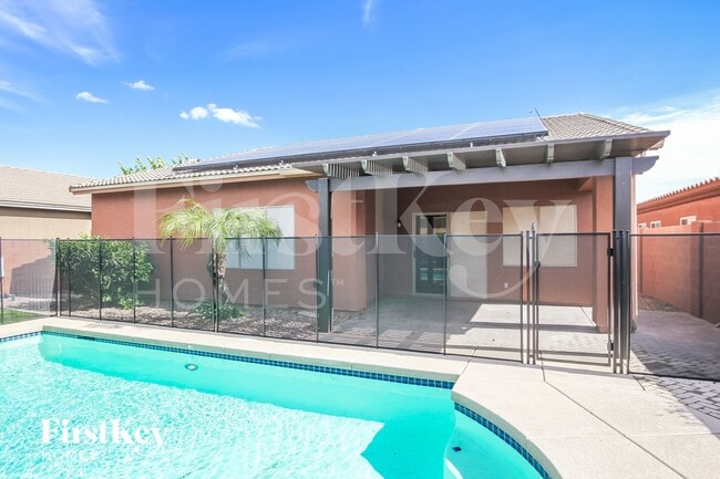 Building Photo - 14912 N 153rd Ave