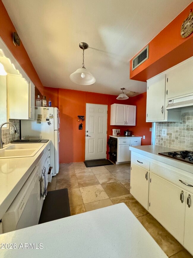 Building Photo - 10729 W Sun City Blvd