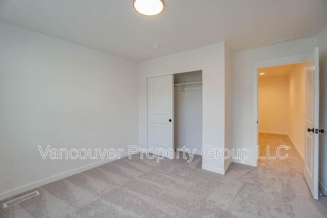 Building Photo - 1605 NE 180th Ave
