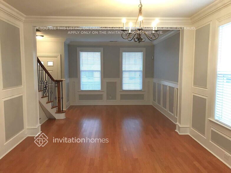 Building Photo - 5718 Verrazano Dr