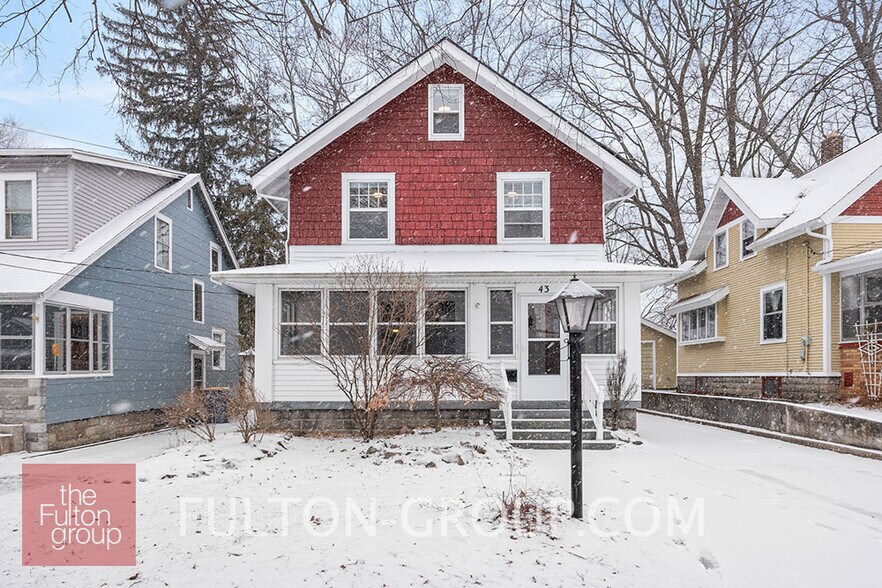 Primary Photo - 43 Mayfield Ave NE