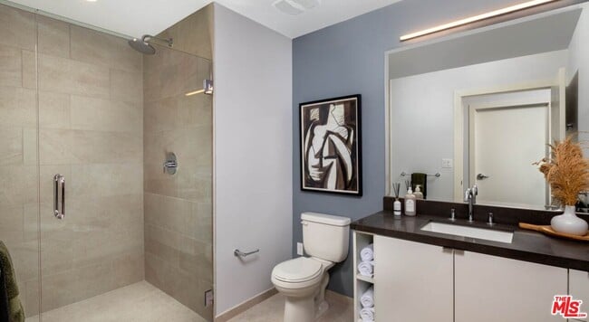 Building Photo - 10375 Washington Blvd