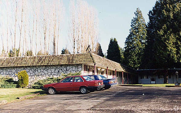Building Photo - 540 SE 212th Ave