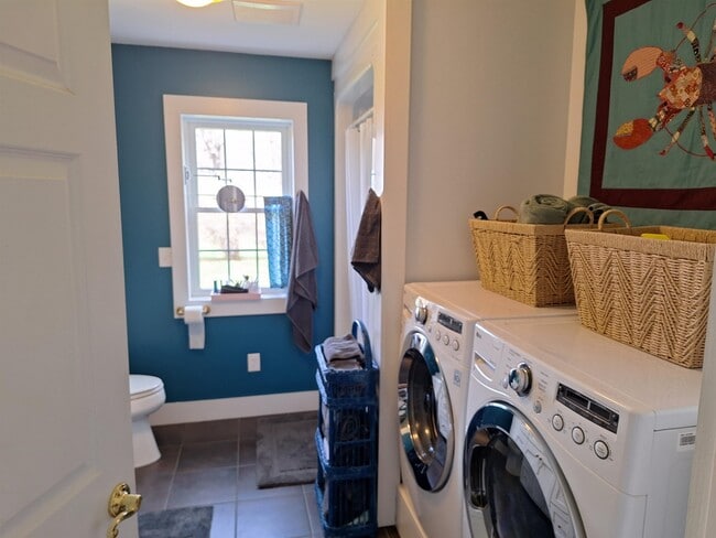 Building Photo - 47 Lower Cemetery Rd