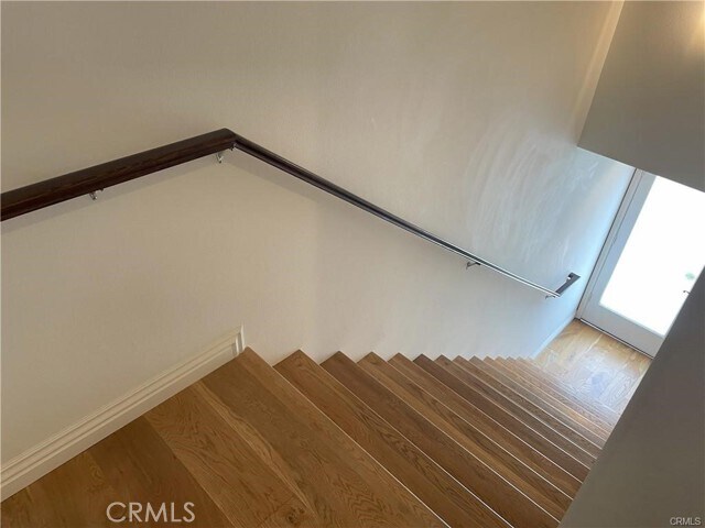 Building Photo - 441 N Los Robles Ave