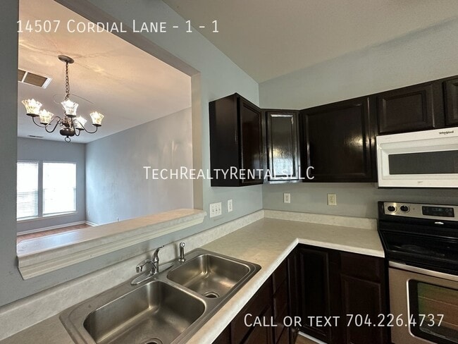 Building Photo - 14507 Cordial Ln