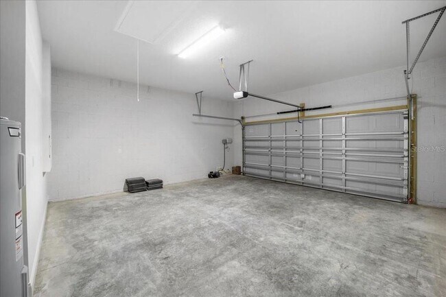 Building Photo - 60 Del Palma Dr