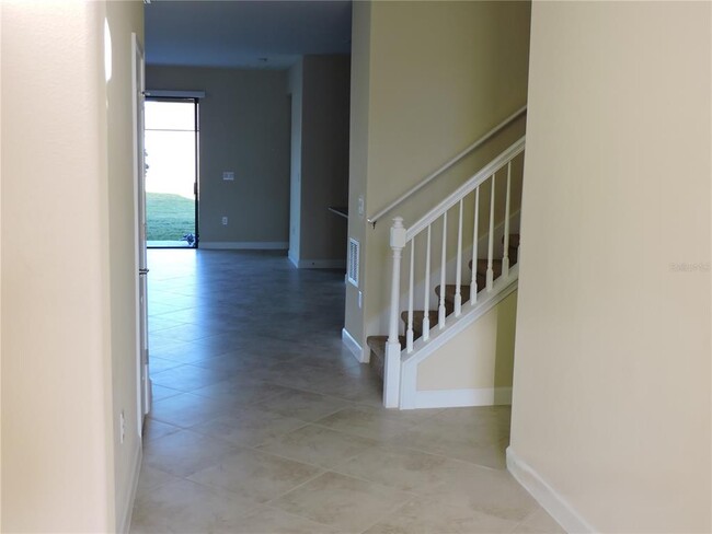 Building Photo - 2337 Aurelius Dr