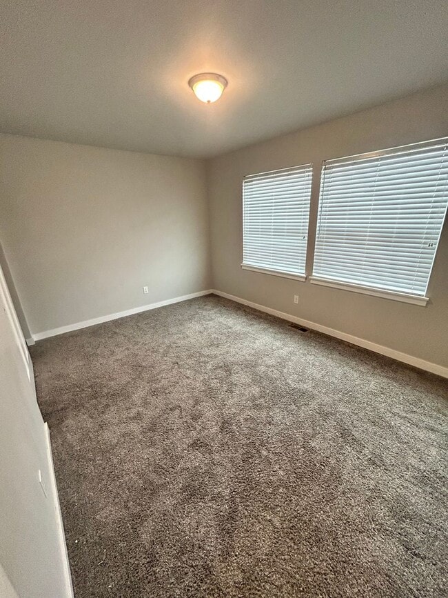 Building Photo - 2255 Bluestem St