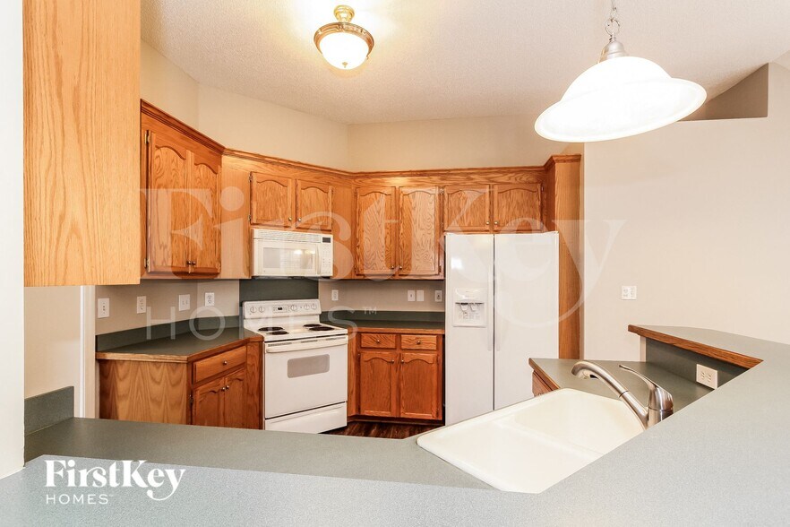 Building Photo - 164 Silver Birch Ln