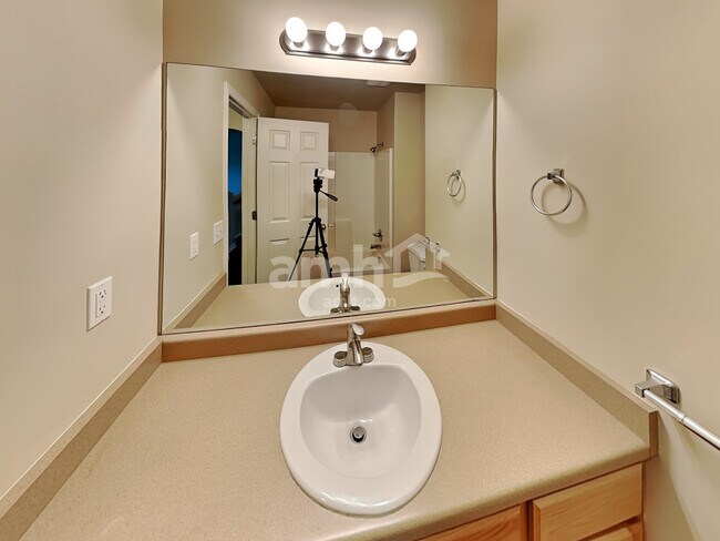 Building Photo - 917 Longleaf Dr