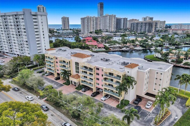 Building Photo - 201 Golden Isles Dr
