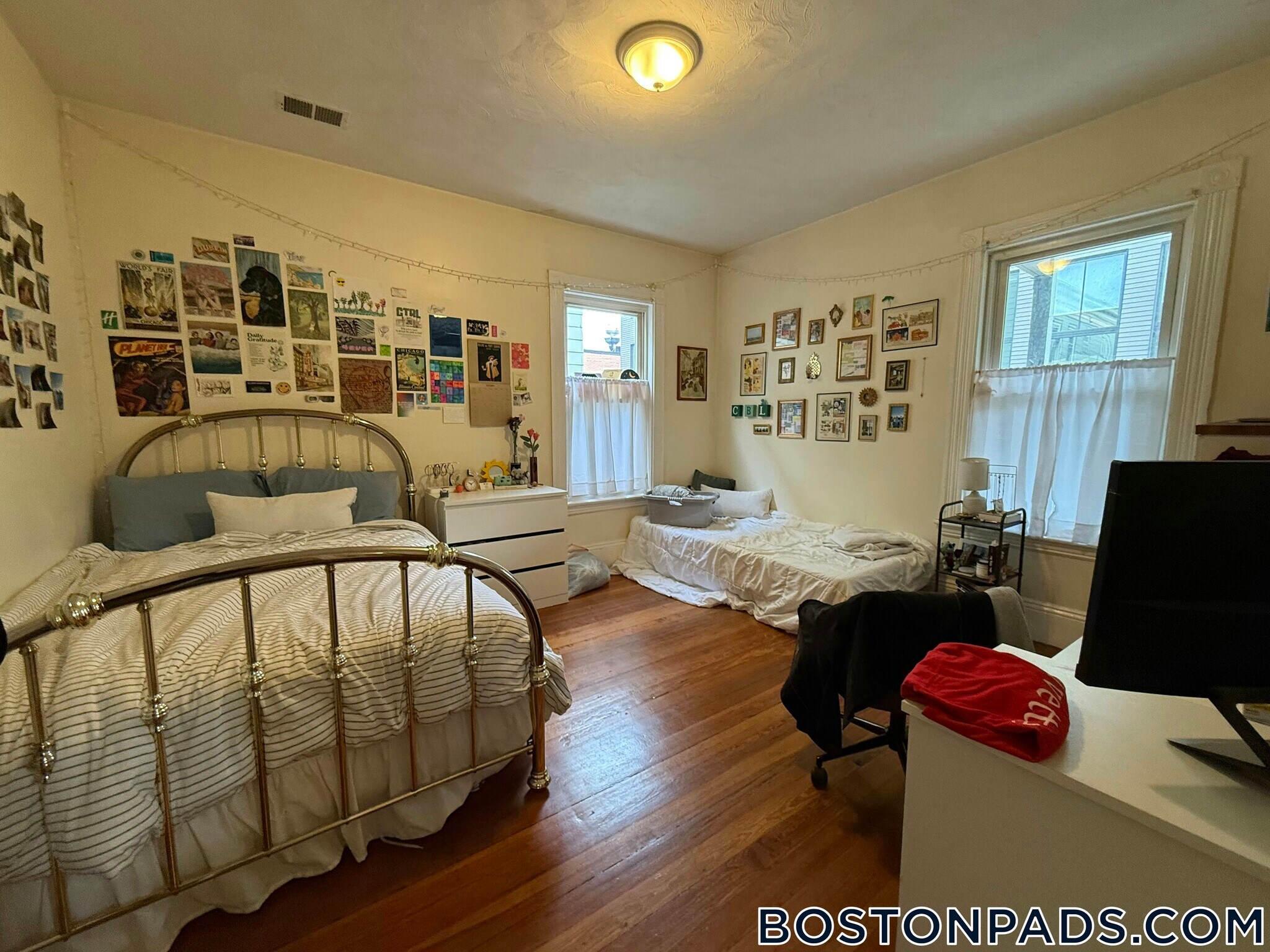 Building Photo - 8 Carmel St