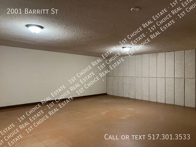 Building Photo - 2001 Barritt St