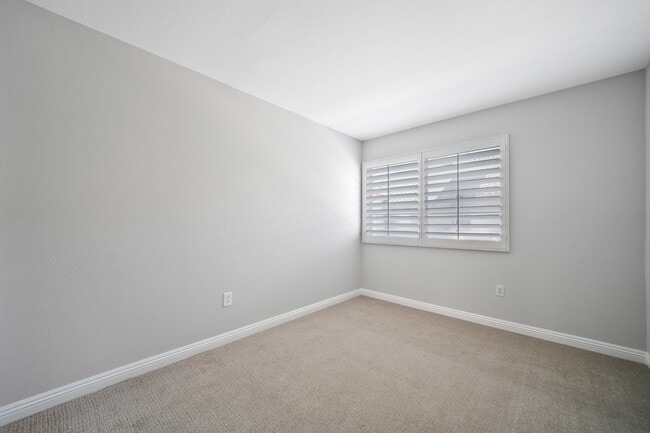 Building Photo - 7 Windchime