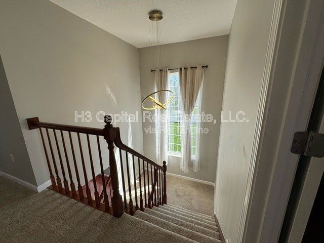 Building Photo - 1041 Flora Lake Ct