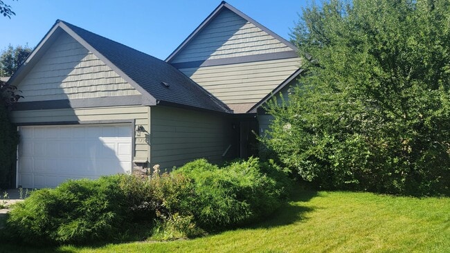 Primary Photo - Great 3-bedroom Home In The Valley On Cul-...