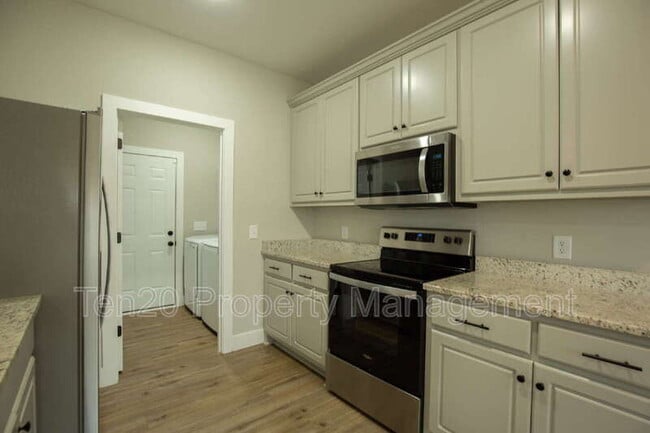 Building Photo - 7 Lemon Wy