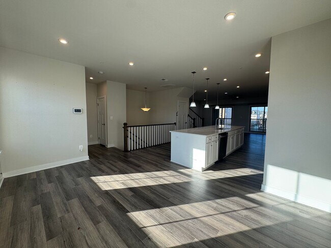 Building Photo - Modern 3 Bed 2.5 Bath Townhome In Beautiful Arcola Town Center