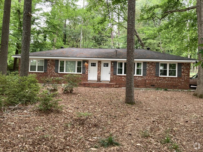 Building Photo - 390 Westside Dr