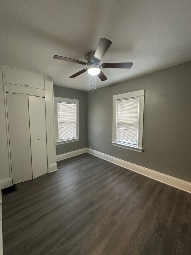 Building Photo - 174 Gardiner Ave