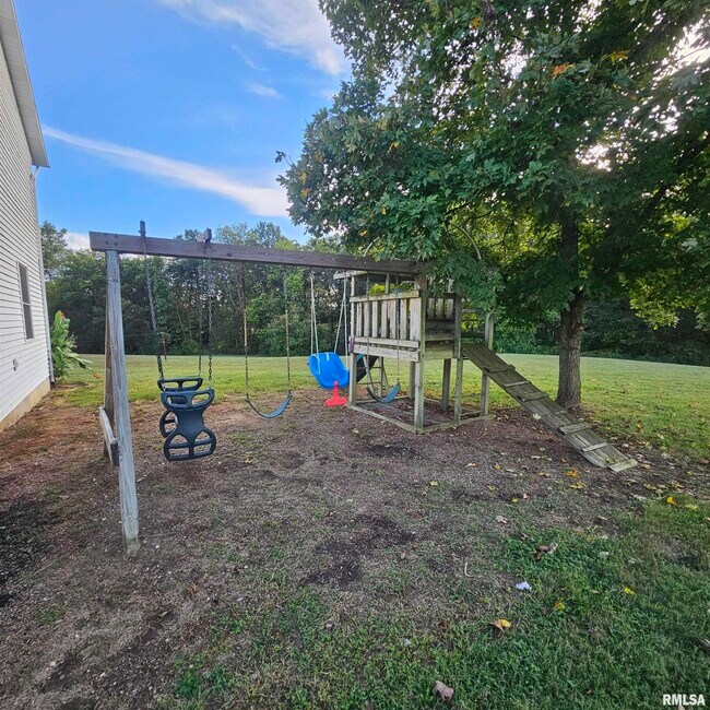 Building Photo - 12488 Cyril James Rd