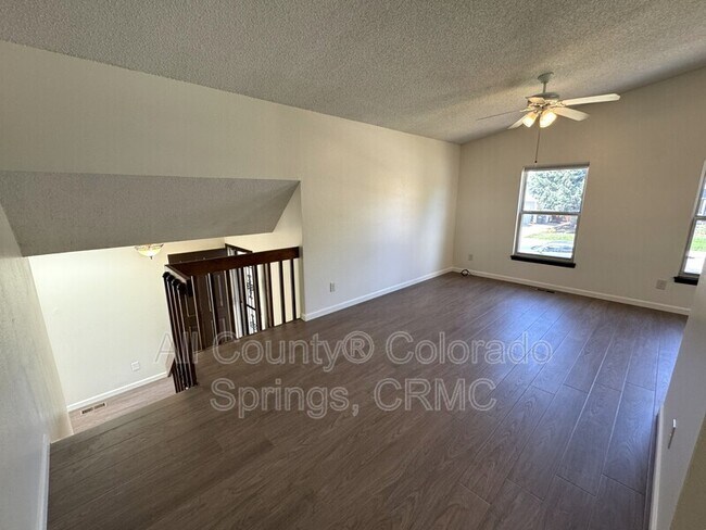 Building Photo - 3525 Fair Dawn Dr