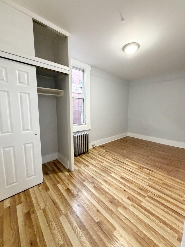 Building Photo - 1218 13th St