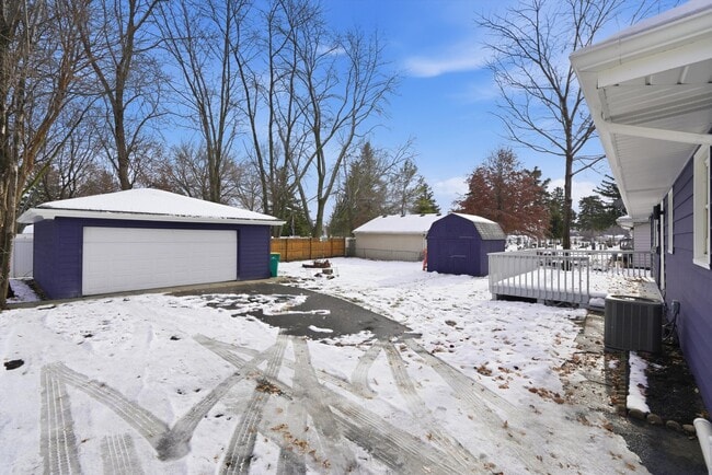 Building Photo - 15409 S Union Pl