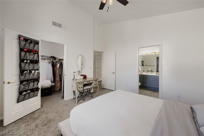 Building Photo - 8301 Boseck Dr