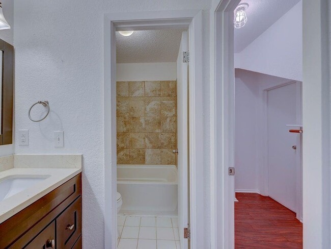 Building Photo - 1710 Cinnamon Path