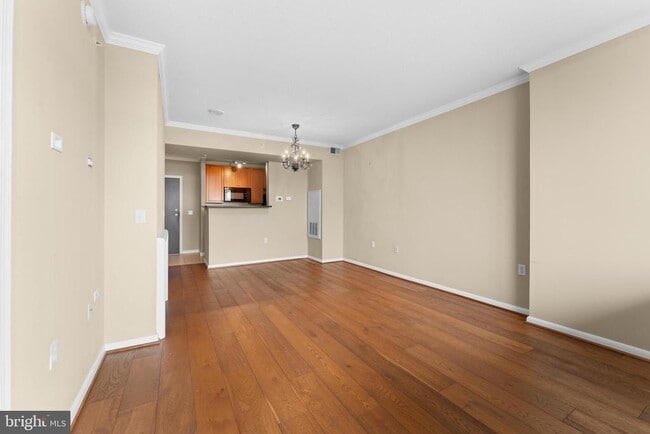 Building Photo - 851 N Glebe Rd