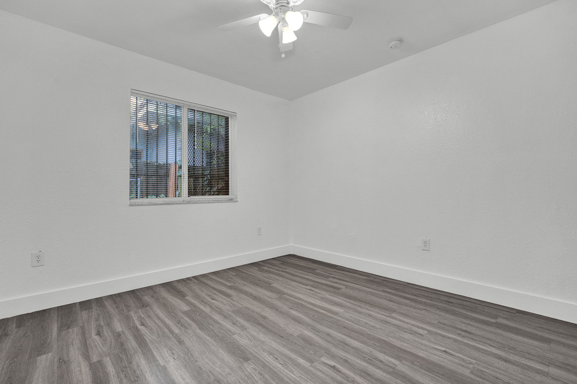 Building Photo - 5751 NW 6th Ave