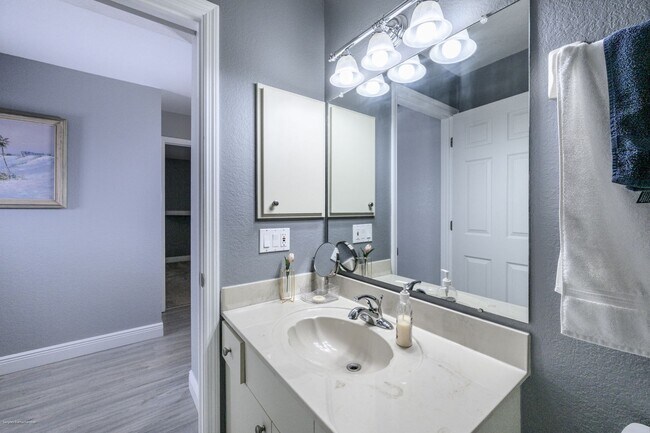 Building Photo - PRICE DROP!! FURNISHED ANNUAL RENTAL- WATERFRONT