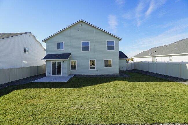 Building Photo - 1218 W Bass River Dr