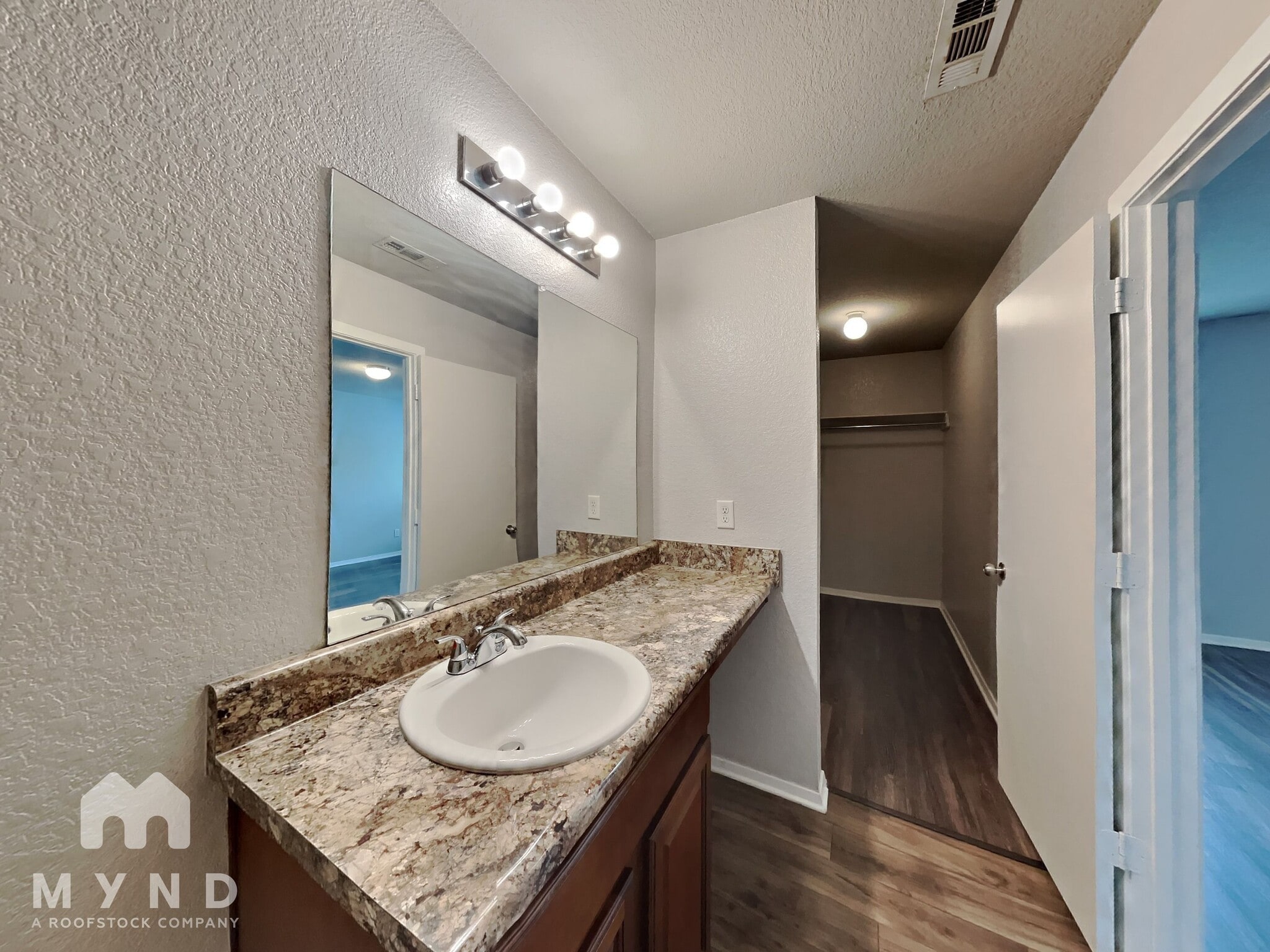 Building Photo - 7008 Pearl Vly Cv
