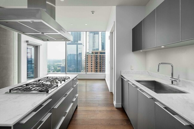 Building Photo - 210 Lavaca St