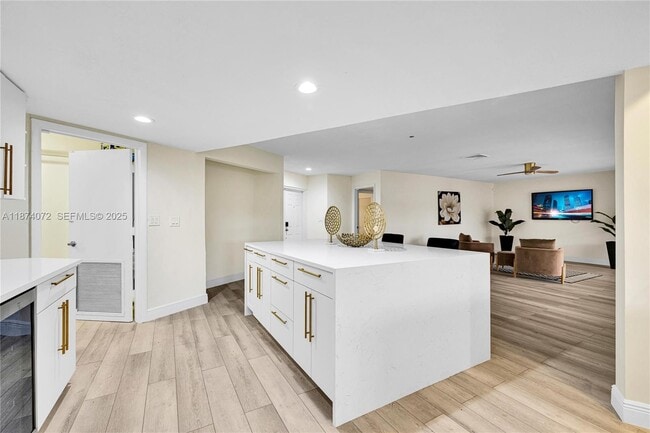 Building Photo - 5706 Guava Dr