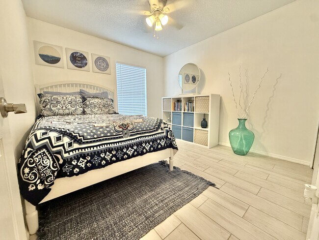 Building Photo - 2266 Mallard Creek Cir